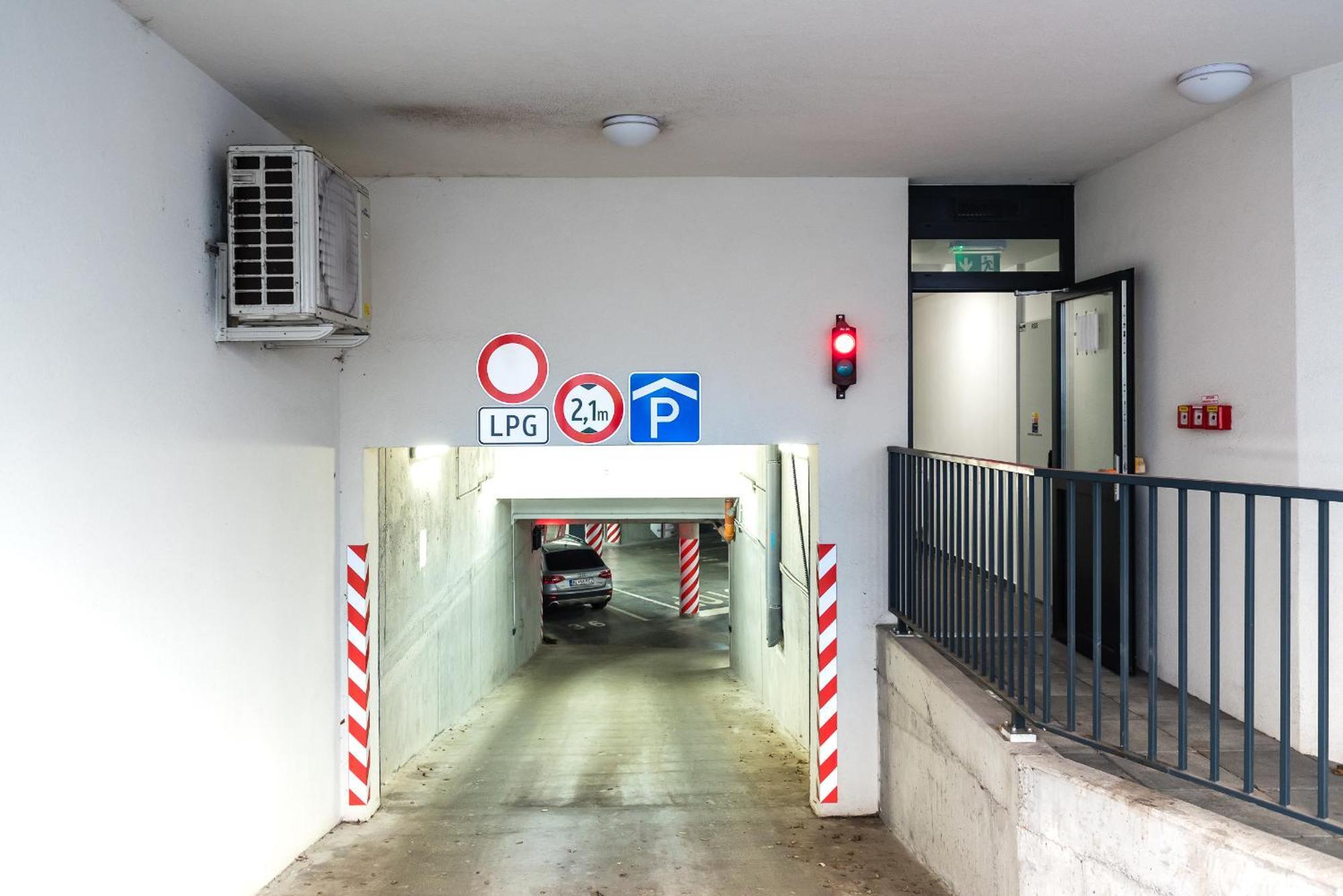 Mickiewiczova Apartment Free Parking By Veronika & Jano Bratislava Exteriör bild